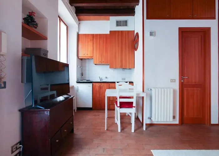 Charming Flat In Brera